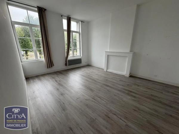 Appartement à louer 3 pièces 81.33m² Condé-sur-l'Escaut (59163)