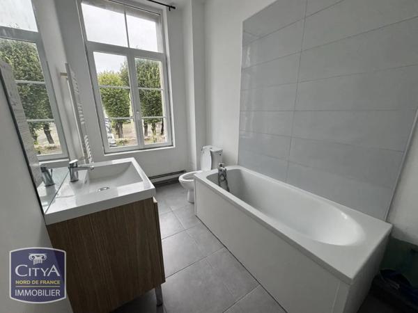 Appartement à louer 3 pièces 81.33m² Condé-sur-l'Escaut (59163)