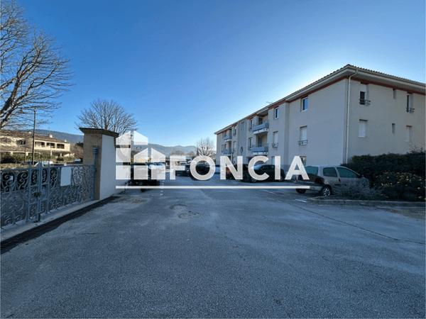 Location Appartement 2 pièces 29.45 m² - 40 CHEMIN DES PLATRIERES Le Beausset 83330