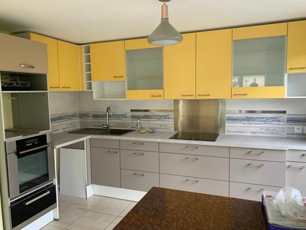 Appartement à louer    3 pièces •  Manosque