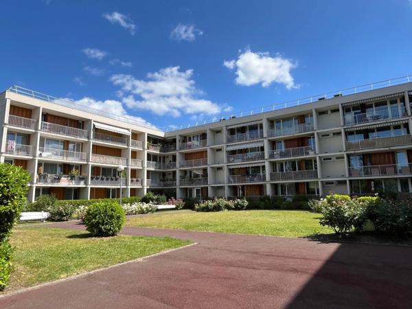 Appartement 4 chambres avec balcon + parking