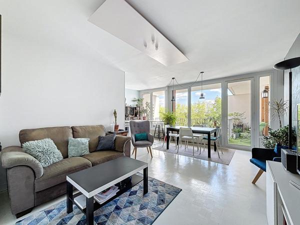 Appartement 4 chambres avec balcon + parking