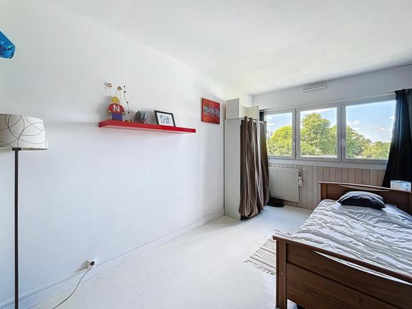 Appartement 4 chambres avec balcon + parking