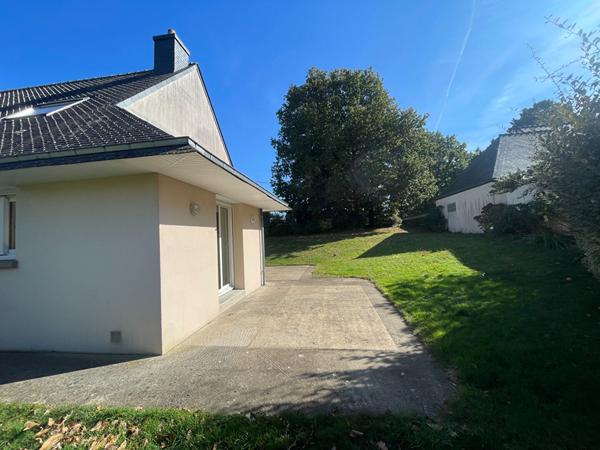 Maison à vendre à Ploeren Vannes 4 chambres secteur résidentiel avec jardin et garage