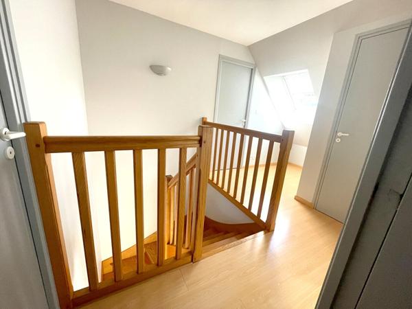 Maison à vendre à Ploeren Vannes 4 chambres secteur résidentiel avec jardin et garage