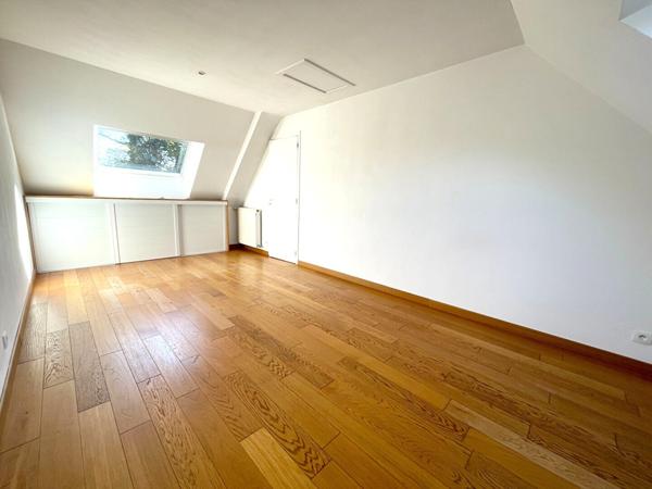 Maison à vendre à Ploeren Vannes 4 chambres secteur résidentiel avec jardin et garage