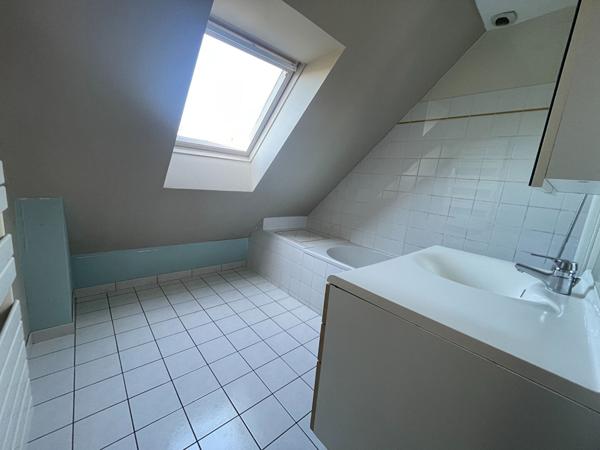 Maison à vendre à Ploeren Vannes 4 chambres secteur résidentiel avec jardin et garage