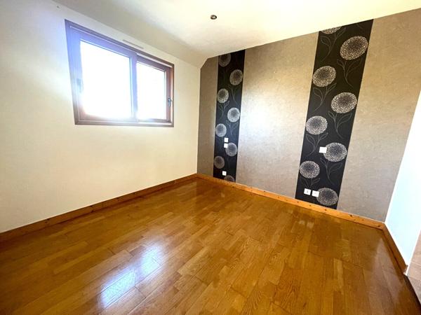 Maison à vendre à Ploeren Vannes 4 chambres secteur résidentiel avec jardin et garage