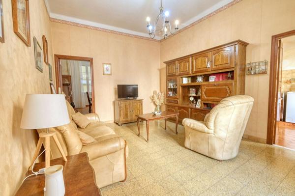 Appartement 4 pièces 81m² centre-ville Bastia à rénover