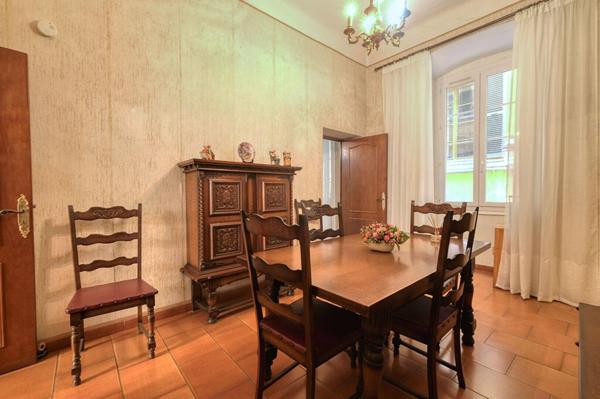 Appartement 4 pièces 81m² centre-ville Bastia à rénover