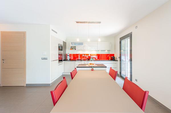 Appartement Annecy 4 pièce(s) 106.91 m2