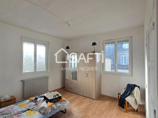 Maison centre ville avec cour extérieure