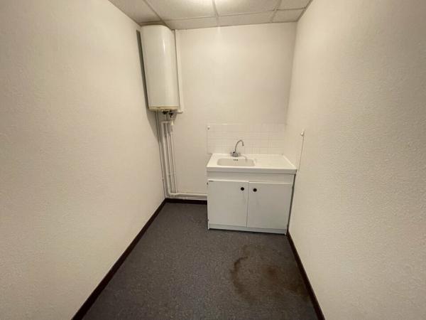 Bureaux de 141 m² à louer au cœur de Poitiers - Place Charles de Gaulle
