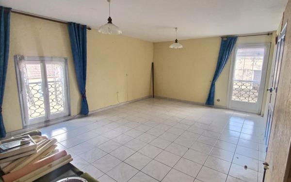 Maison à vendre    7 pièces •  Montceau-les-Mines