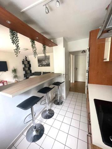 Location / Appartement T3 à Courbevoie (92400)