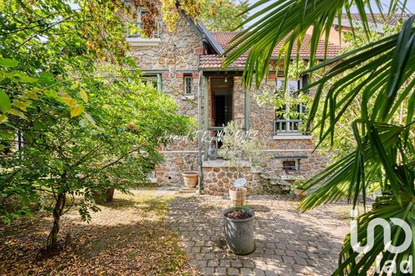 Maison à vendre 9 pièces 184 m² Montesson
