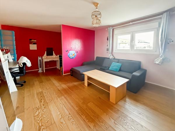 Maison 6 pièces La ville du bois 145m2