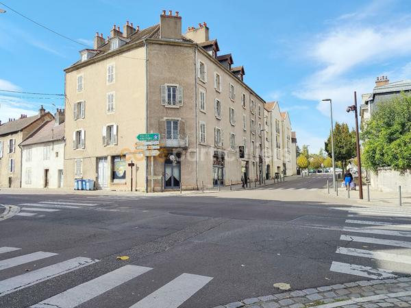 Vente
                Maison67 m² - 4 Pièces -
                    CHAMPVANS (39100)