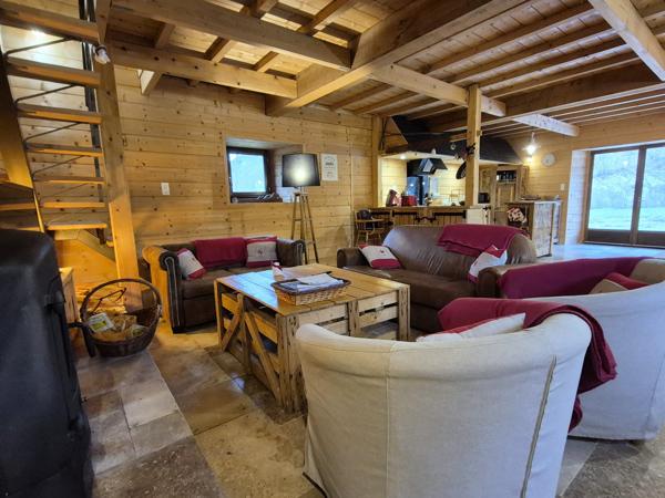 À vendre - Maison, 4 pièces située à Campan (65710)