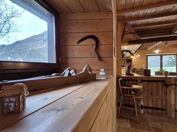 À vendre - Maison, 4 pièces située à Campan (65710)