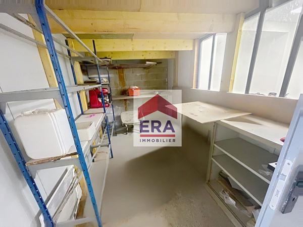 LOCAL COMMERCIAL / ENTREPÔT DE 130 m² - ZONE FRANCHE DU CANET (13014)
