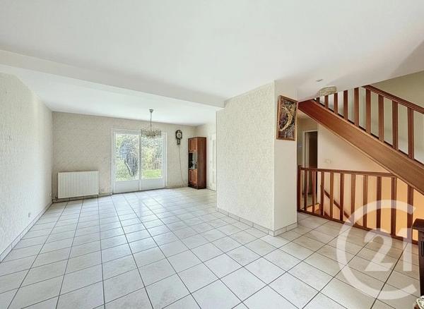 Maison à vendre  6 pièces - 105,66 m 2   VILLEJUIF  - 94
