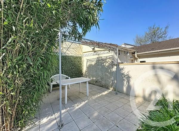 Maison à vendre  6 pièces - 105,66 m 2   VILLEJUIF  - 94