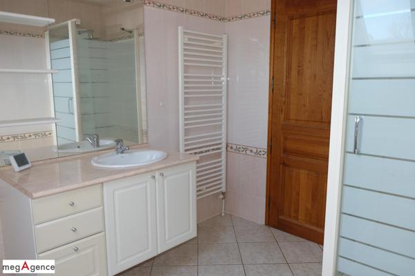 Maison à SAINT-CLEMENT, 19700 - 5 pièces 131m²