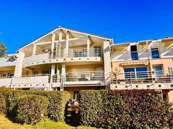 BIDART - LIMITROPHE BIARRITZ - T3 AVEC GRANDE TERRASSE SUD FACE AUX MONTAGNES