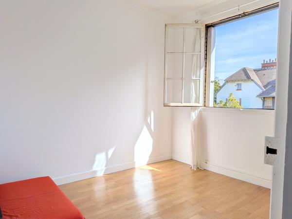 Maison
         3 pièces
        - 71 m² Exclusivité 575 000 € *