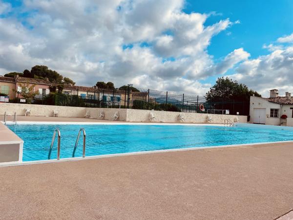 Appartement à VILLENEUVE LOUBET (06270)