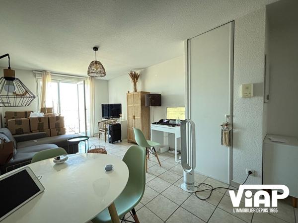 AGREABLE ET SPACIEUX T2 DE 43 M2 AVEC PARKING , Limoges
