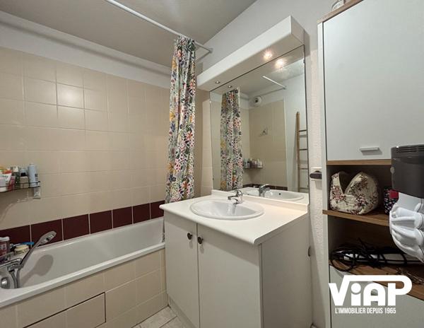 AGREABLE ET SPACIEUX T2 DE 43 M2 AVEC PARKING , Limoges