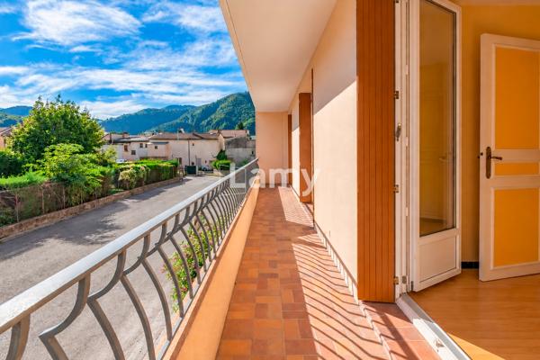 Appartement + annexe