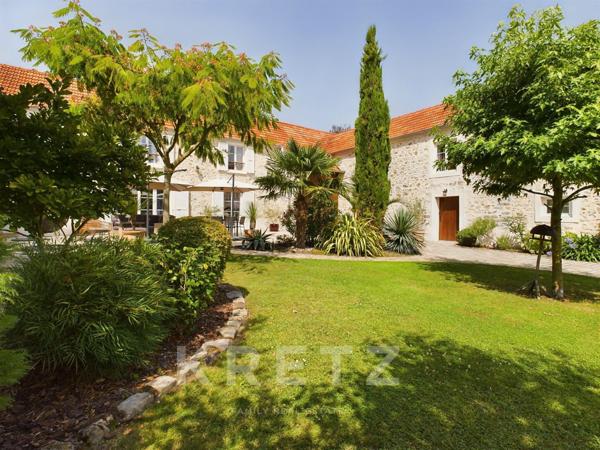 Maison de Charme au coeur du Village