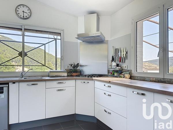 Maison à vendre 5 pièces 130 m² Cuges-les-Pins