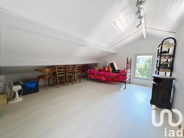 Maison à vendre 5 pièces 130 m² Cuges-les-Pins