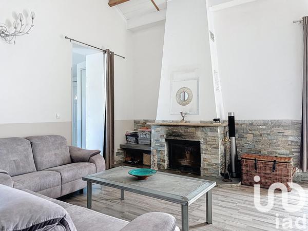 Maison à vendre 5 pièces 130 m² Cuges-les-Pins