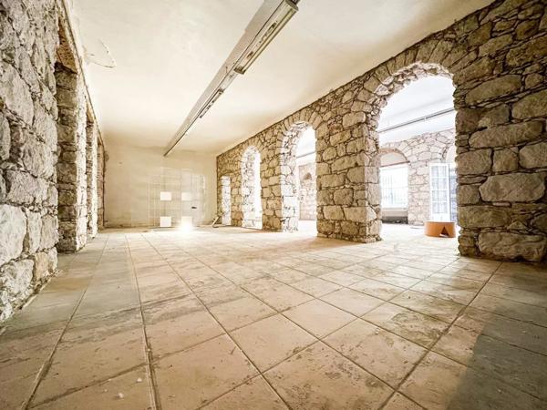 Vente Local commercial 1 pièces 168 m2 à Nice