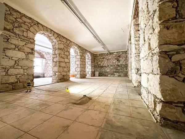 Vente Local commercial 1 pièces 168 m2 à Nice