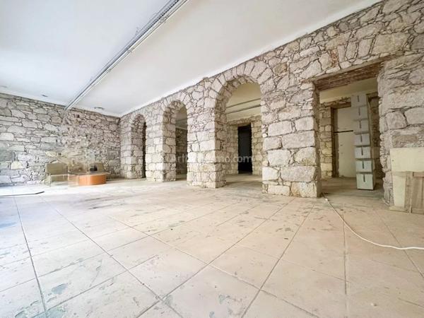 Vente Local commercial 1 pièces 168 m2 à Nice