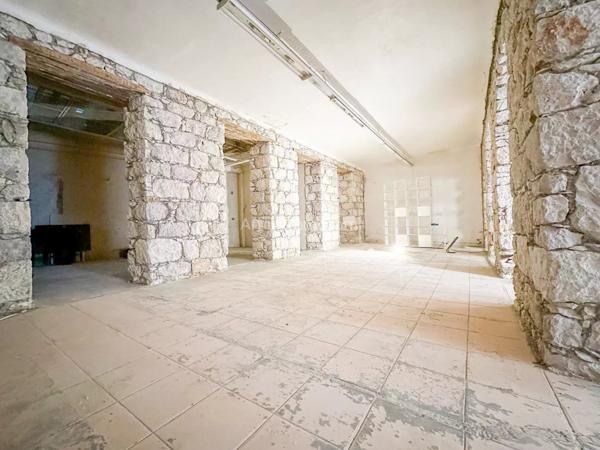 Vente Local commercial 1 pièces 168 m2 à Nice