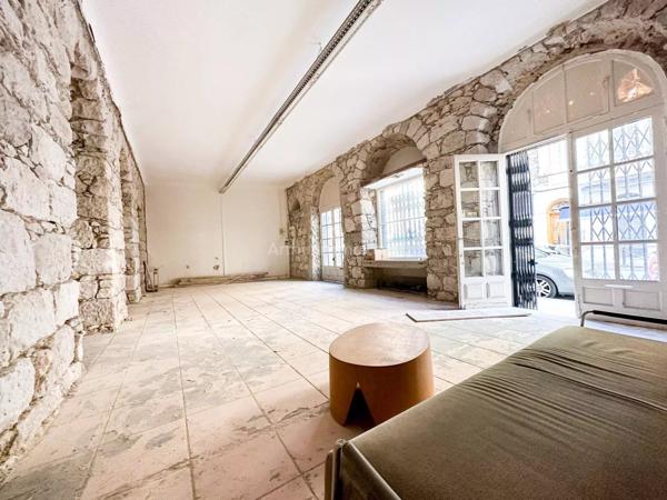 Vente Local commercial 1 pièces 168 m2 à Nice