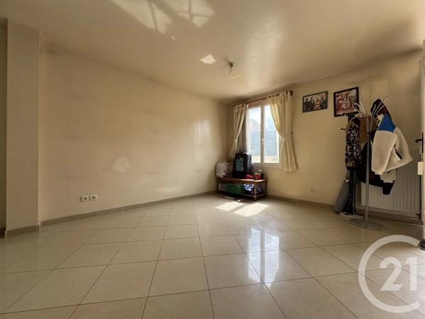 Maison à vendre  6 pièces - 107 m 2   GOUSSAINVILLE  - 95