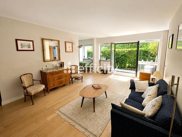 Appartement
         4 pièces
        - 92 m² Exclusivité 640 000 € *