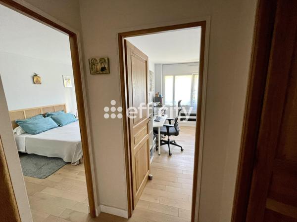 Appartement
         4 pièces
        - 92 m² Exclusivité 640 000 € *