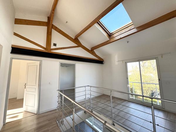 PESSAC-MAGONTY - Maison individuelle - 5 pièces - 128.34m2 - 4 chambres - Cheminée - Garage - Jardin - Parcelle 351m2