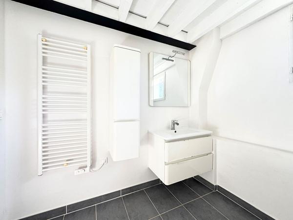 PESSAC-MAGONTY - Maison individuelle - 5 pièces - 128.34m2 - 4 chambres - Cheminée - Garage - Jardin - Parcelle 351m2