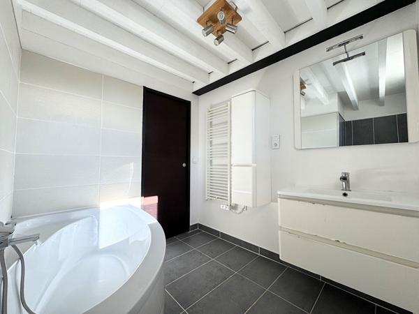 PESSAC-MAGONTY - Maison individuelle - 5 pièces - 128.34m2 - 4 chambres - Cheminée - Garage - Jardin - Parcelle 351m2