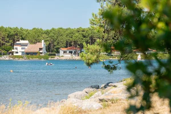 Magnifique villa avec accès direct au courant- Mimizan plage